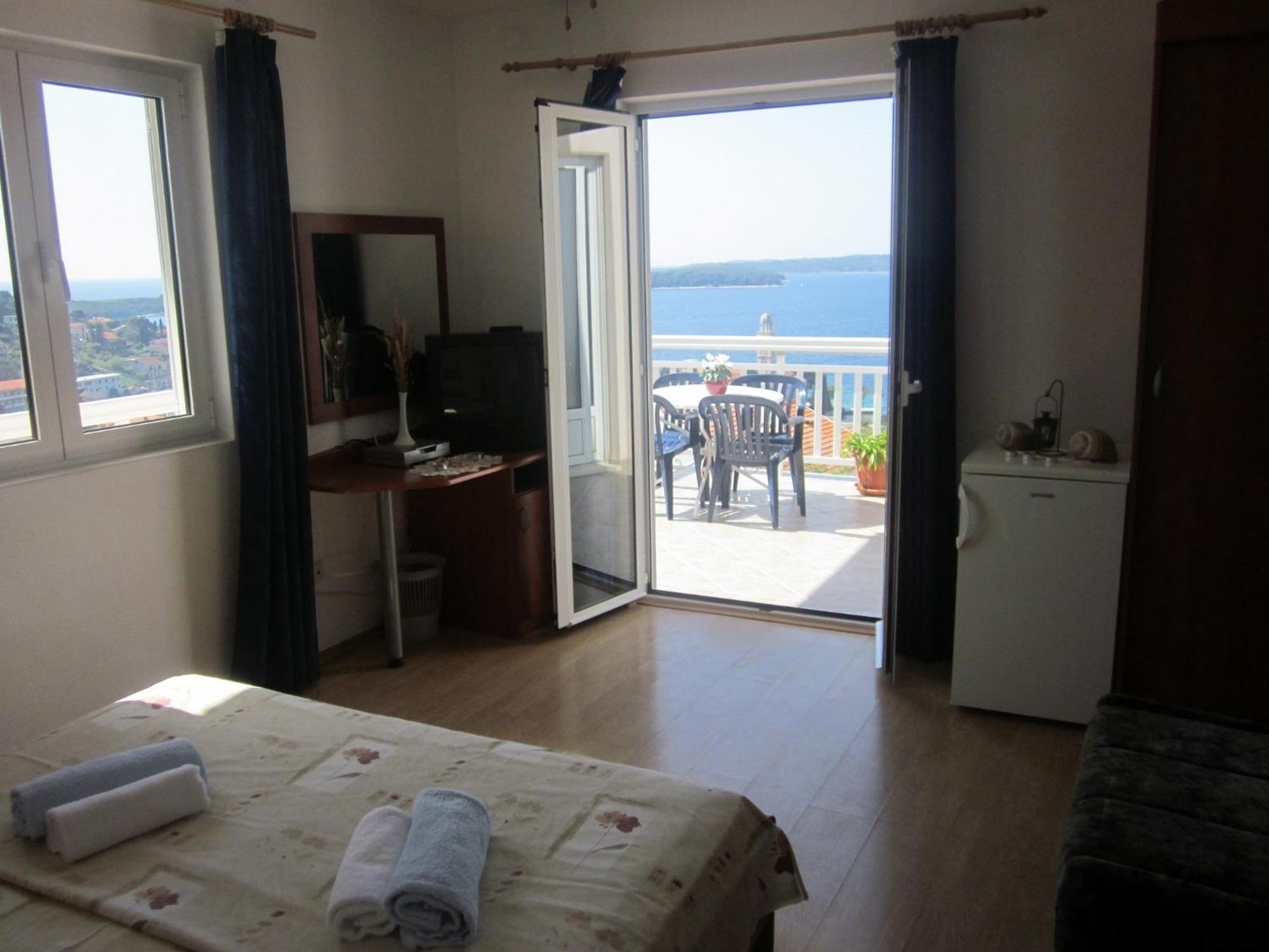 Apartments Kresic Hvar Town Oda fotoğraf