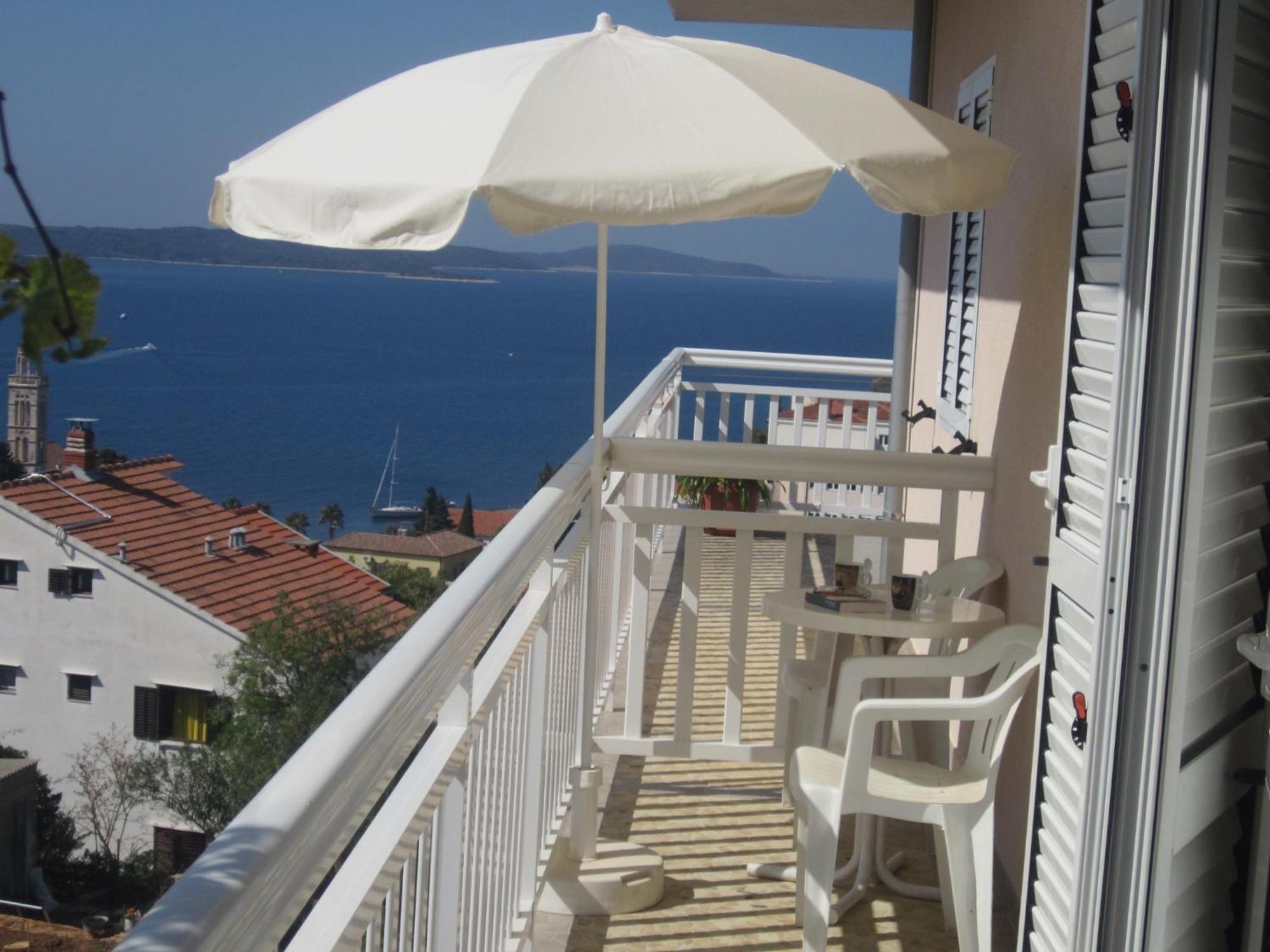Apartments Kresic Hvar Town Oda fotoğraf