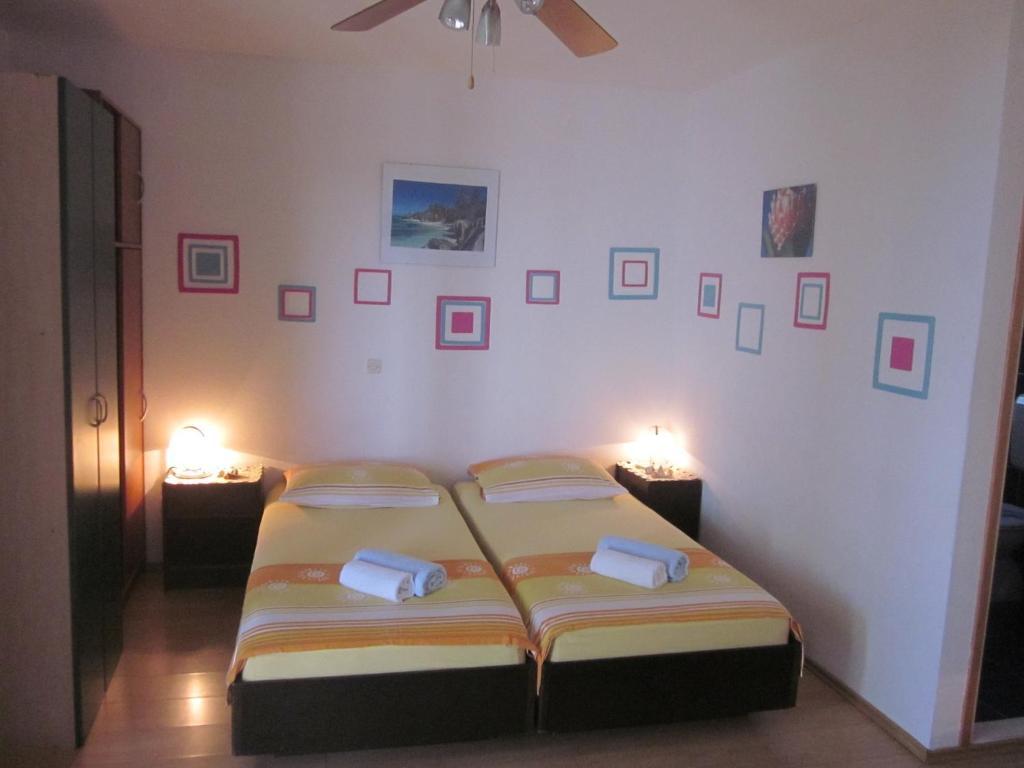 Apartments Kresic Hvar Town Oda fotoğraf
